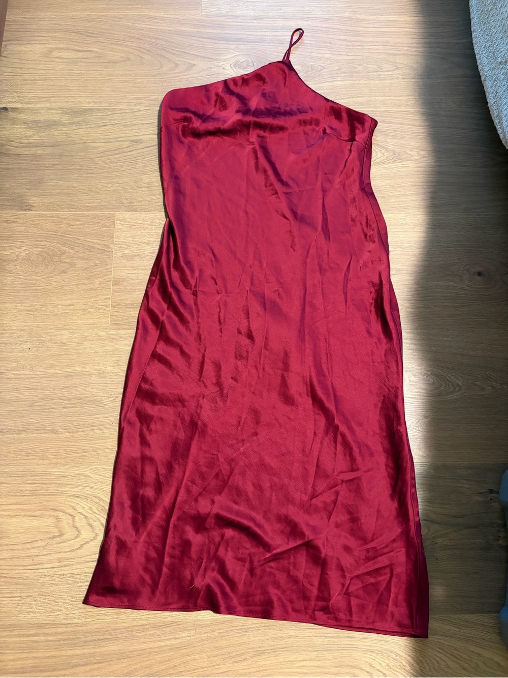 Express One-Shoulder Satin Dress in Burgundy